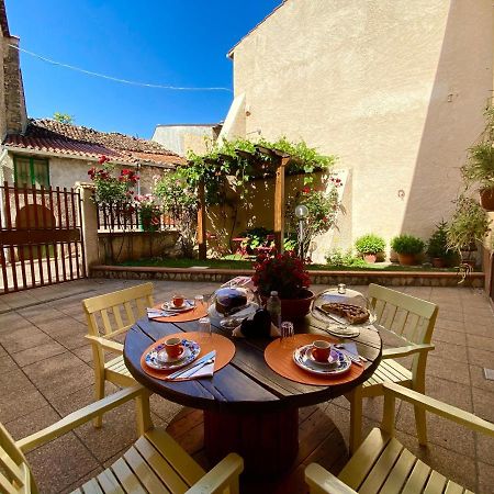 Massa d'Albe B&B A Casa Di Nonna מראה חיצוני תמונה