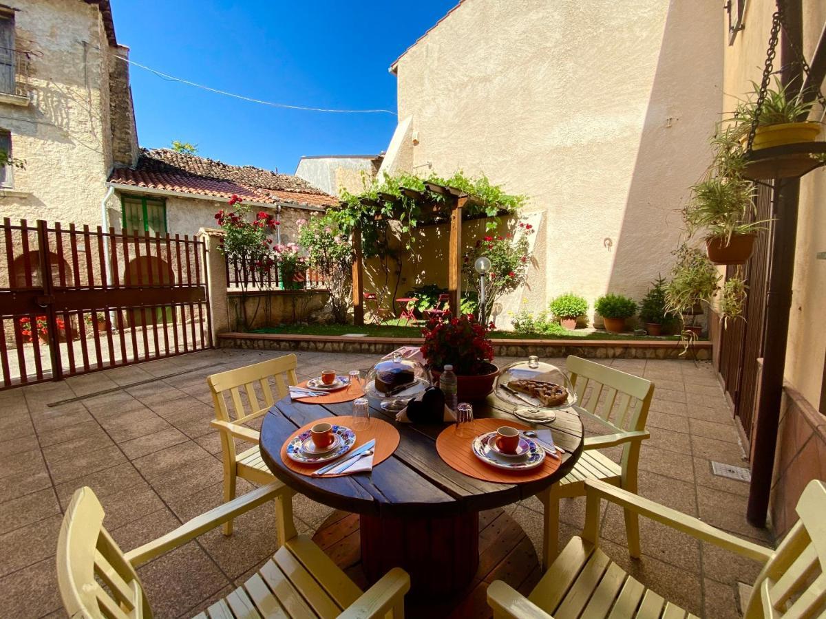 Massa d'Albe B&B A Casa Di Nonna מראה חיצוני תמונה