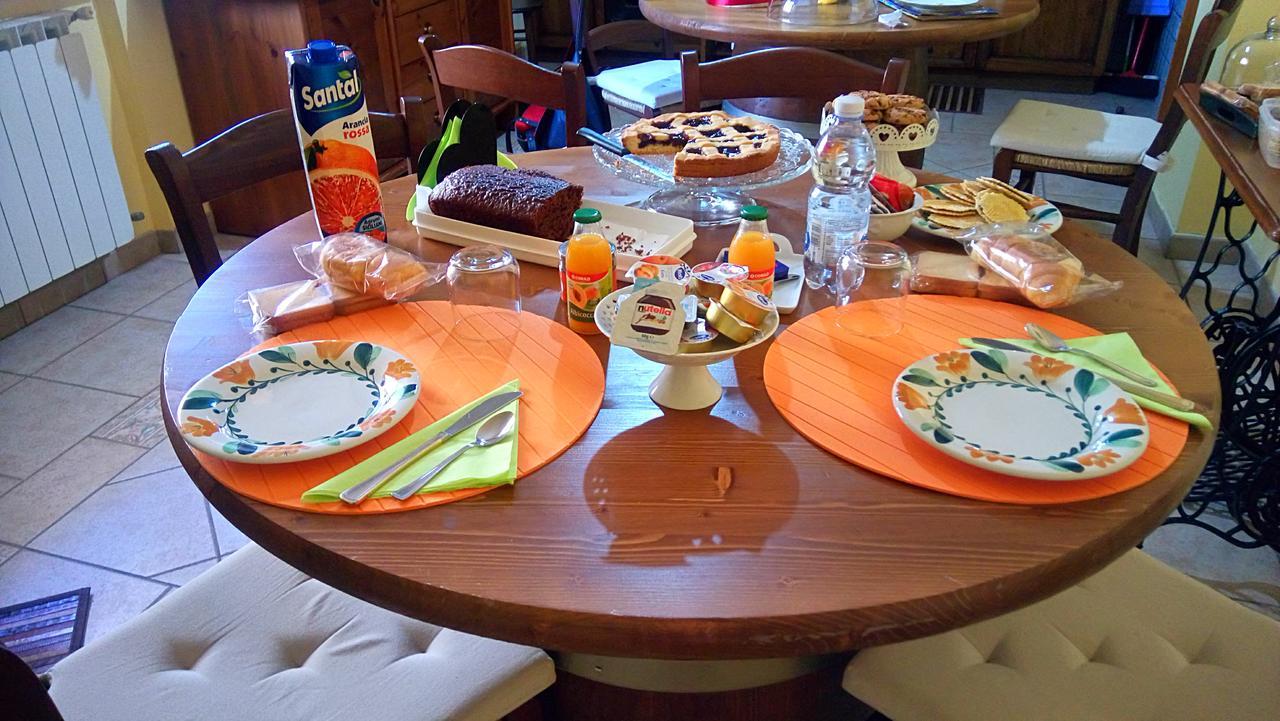 Massa d'Albe B&B A Casa Di Nonna מראה חיצוני תמונה