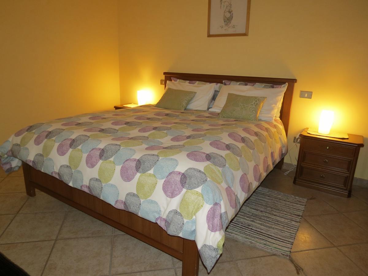 Massa d'Albe B&B A Casa Di Nonna מראה חיצוני תמונה