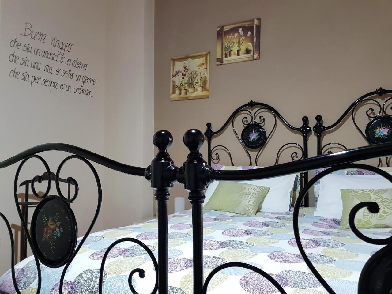 Massa d'Albe B&B A Casa Di Nonna מראה חיצוני תמונה