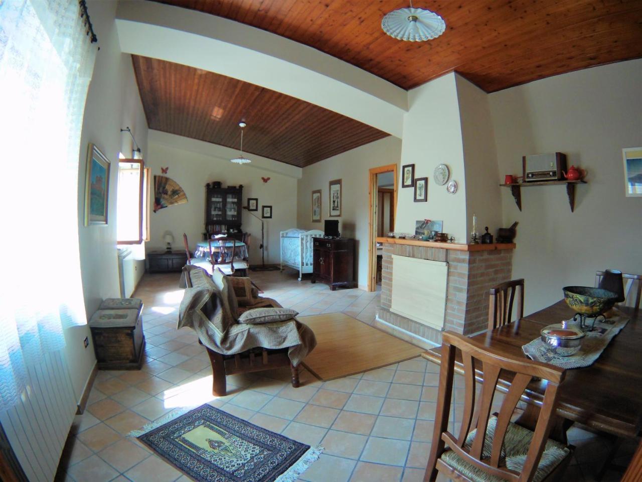 Massa d'Albe B&B A Casa Di Nonna מראה חיצוני תמונה