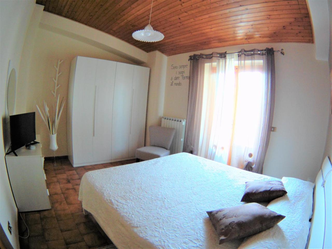 Massa d'Albe B&B A Casa Di Nonna מראה חיצוני תמונה
